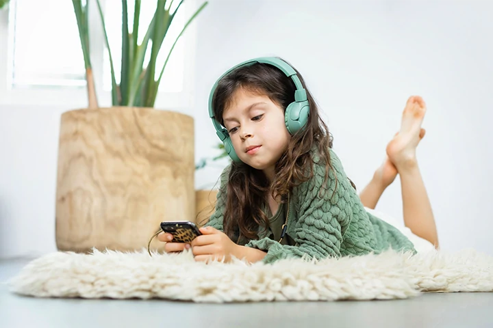 Koptelefoon voor kinderen met veilige geluidsbegrenzer 