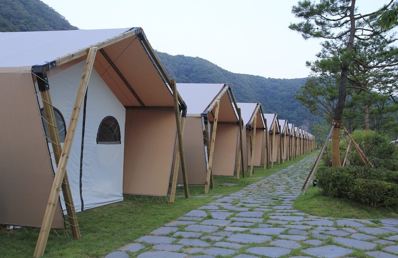 Genieten van een luxe vakantie in de natuur? Kies voor een glamping