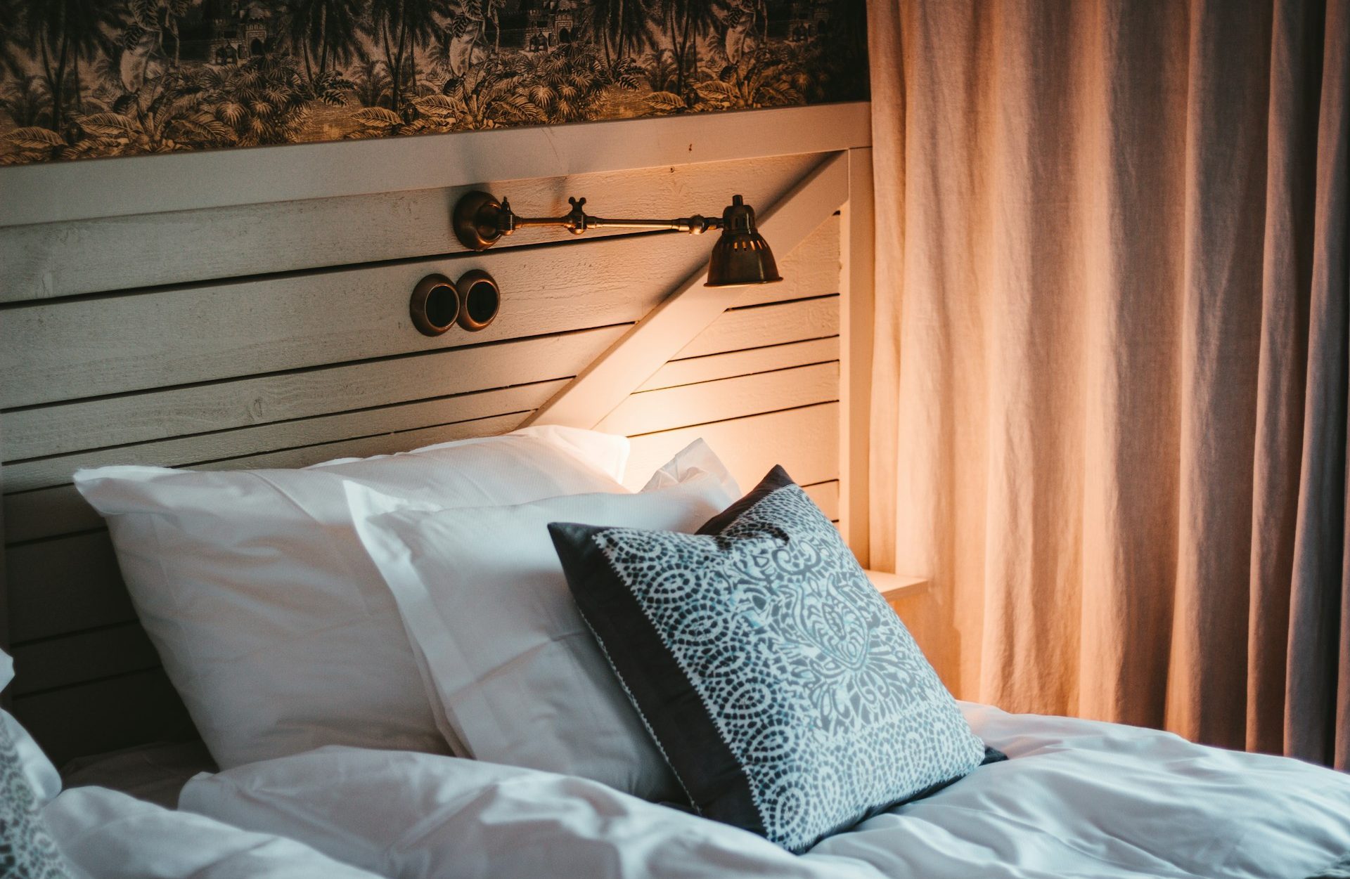 Check deze 6 tips voor meer sfeer en warmte in de slaapkamer