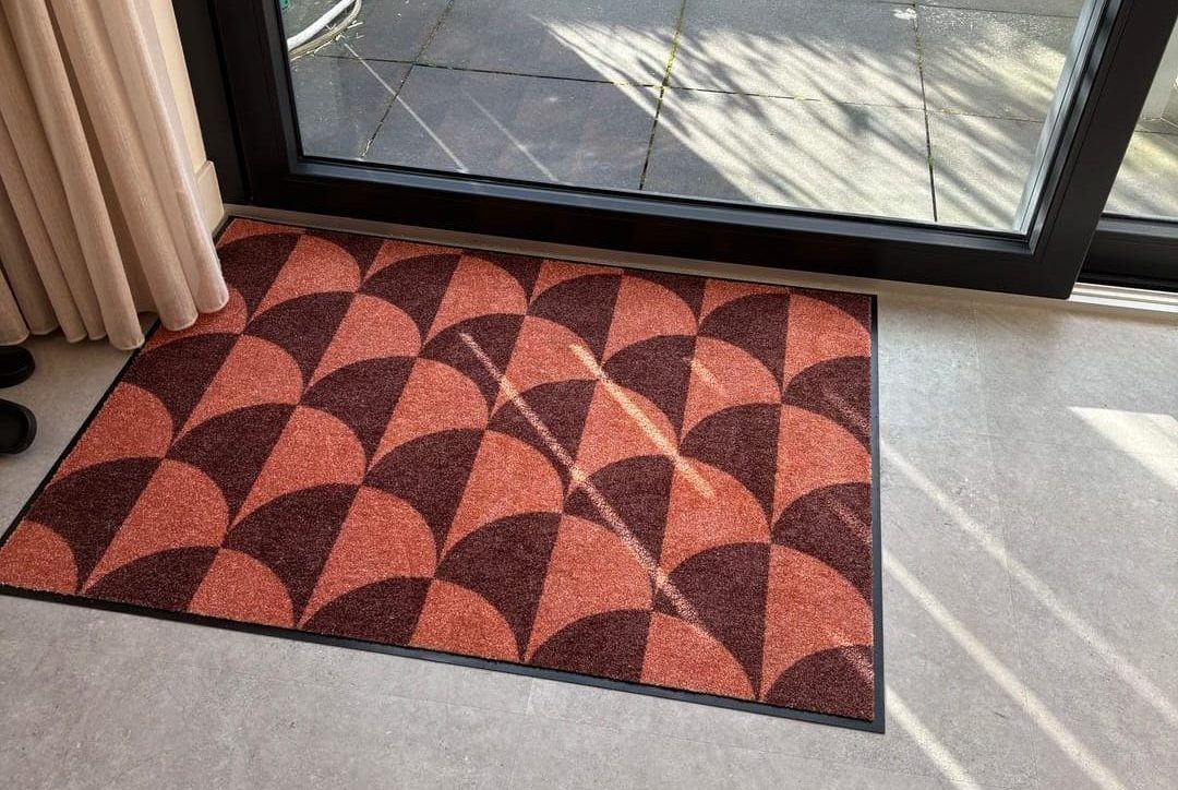 Geef je entree karakter: alles over deurmatten met stijl