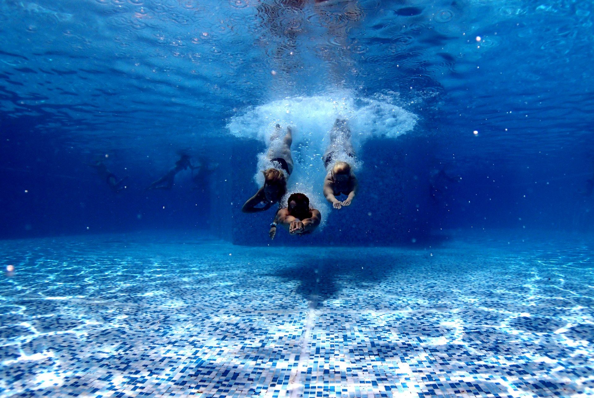 Zwemles in Amsterdam: waarom kleine groepjes het verschil maken